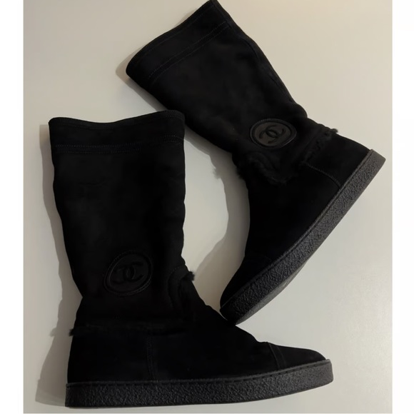 CHANEL BOOTS - Picture 11 of 16